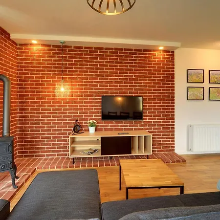 Invest Szklarska 800 C9 *