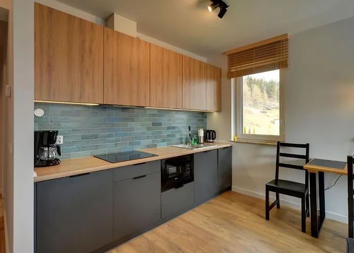 Invest Szklarska 800 C9